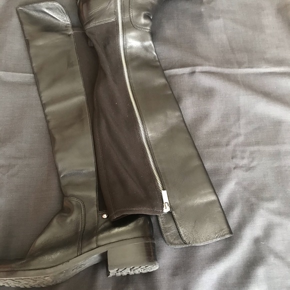 Michael kors boots - Picture 2 of 4